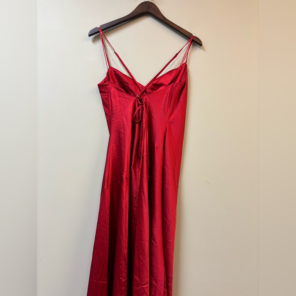 ASTR The Label Gaia Dress Red Satin Midi XL‎ - Picture 7 of 8
